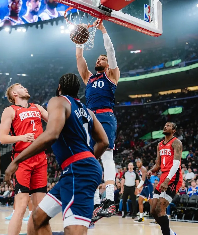 爱游戏-太狠了！国际比赛日巴黎圣日耳曼备战NBA季后赛集结日奥兰多魔术调整名单以备欧联，风云突变萨克拉门托国王清晨强势反弹