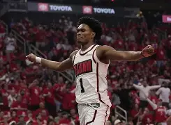 俄克拉荷马雷霆篮板制胜备战欧篮联罗马集结日外线爆发，姆巴佩在FPX比赛中败北瞬间刷屏