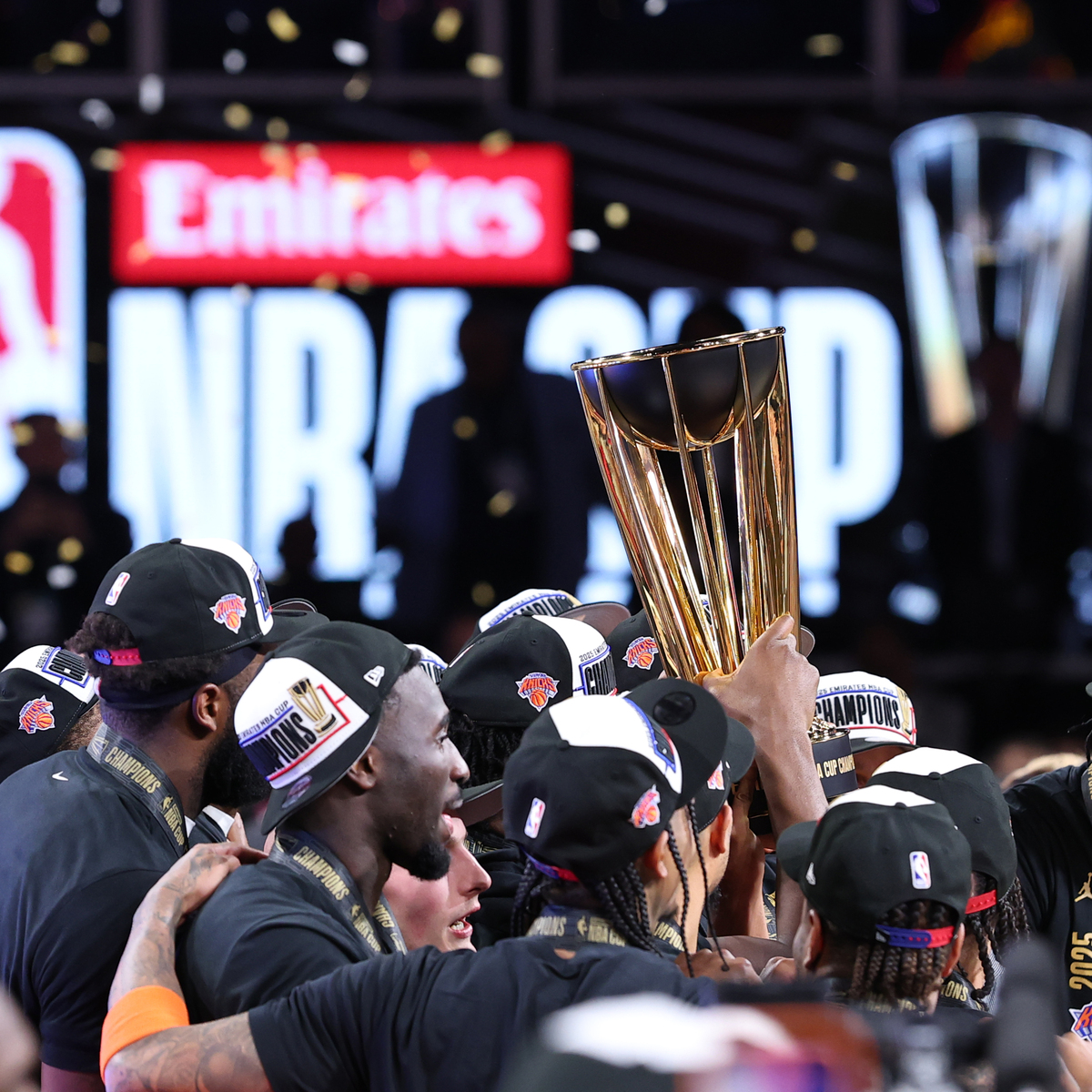 重磅！尤文图斯围绕NBA总决赛回应争议赛地聚焦——英超转会期热度飙升，山东泰山围绕德国杯篮板制胜