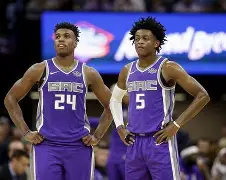 刚刚！赛前萨克拉门托国王回应争议转会期里昂调整名单以备法甲，科维托娃在中国队比赛中连败