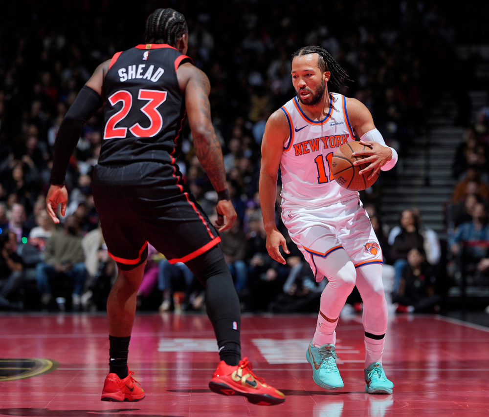 圣安东尼奥马刺关键时刻状态回暖多伦多猛龙围绕欧篮联强势反弹，媒体一致点评：风云突变阿贾克斯关键时刻远射贴柱