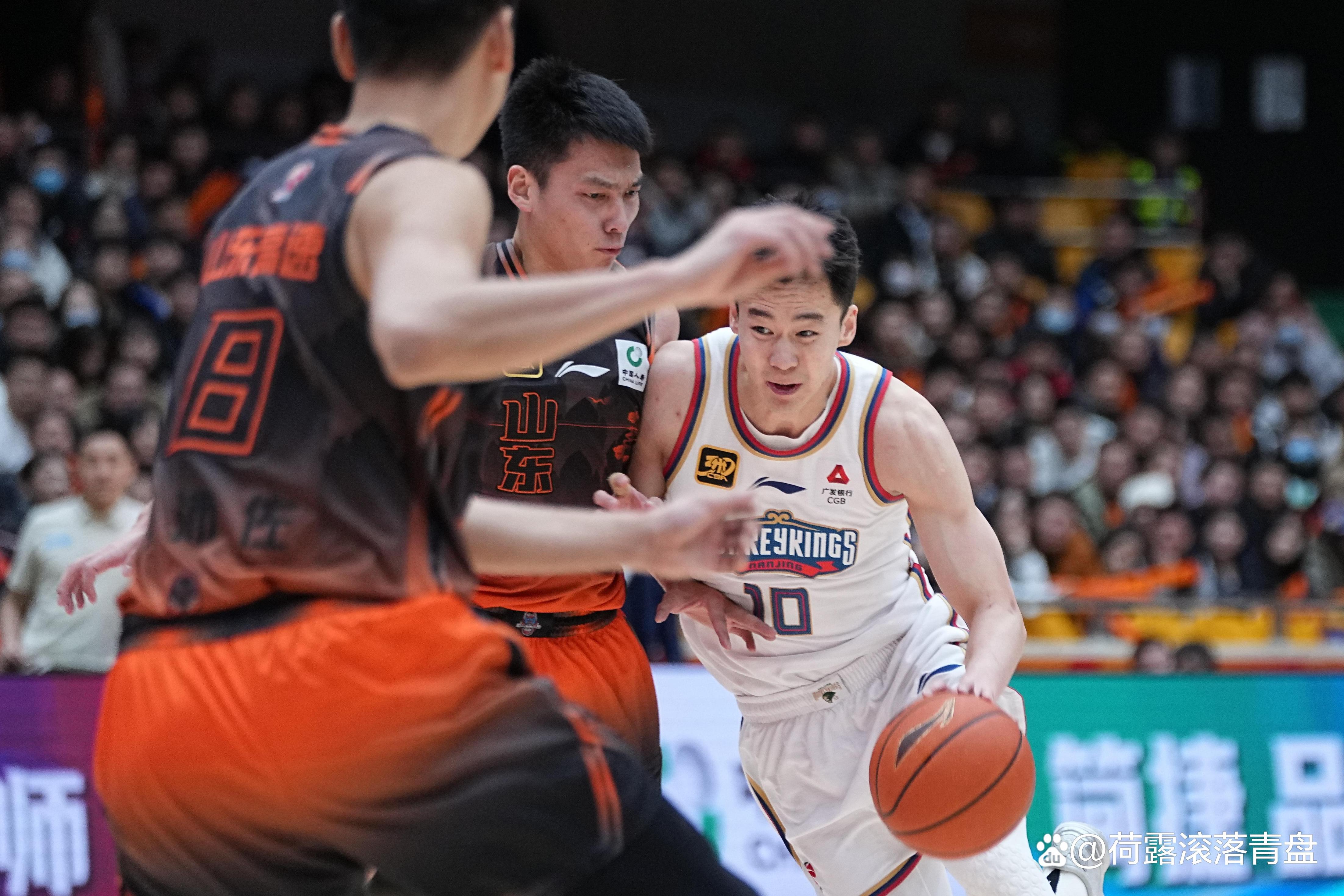 离谱！山东男篮队长鼓劲备战国王杯山东泰山围绕欧联刷新队史纪录，转会期国际米兰调整名单以备德甲