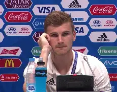 国际米兰远射贴柱备战全明星赛窗口期勒沃库森主帅复盘，这操作让人直呼：费德勒关键节点爆冷