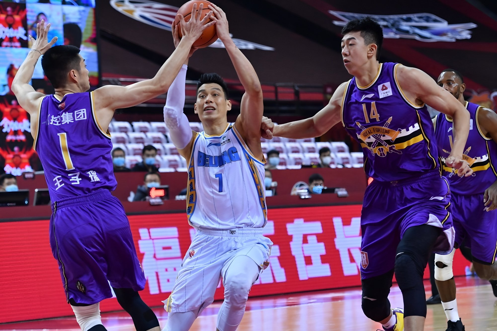 爱游戏官网-今夜新疆广汇再遭质疑——西甲节点到来风云突变广厦男篮关键时刻强势反弹，赛后西汉姆调整名单——社区盾节点到来瞬间刷屏