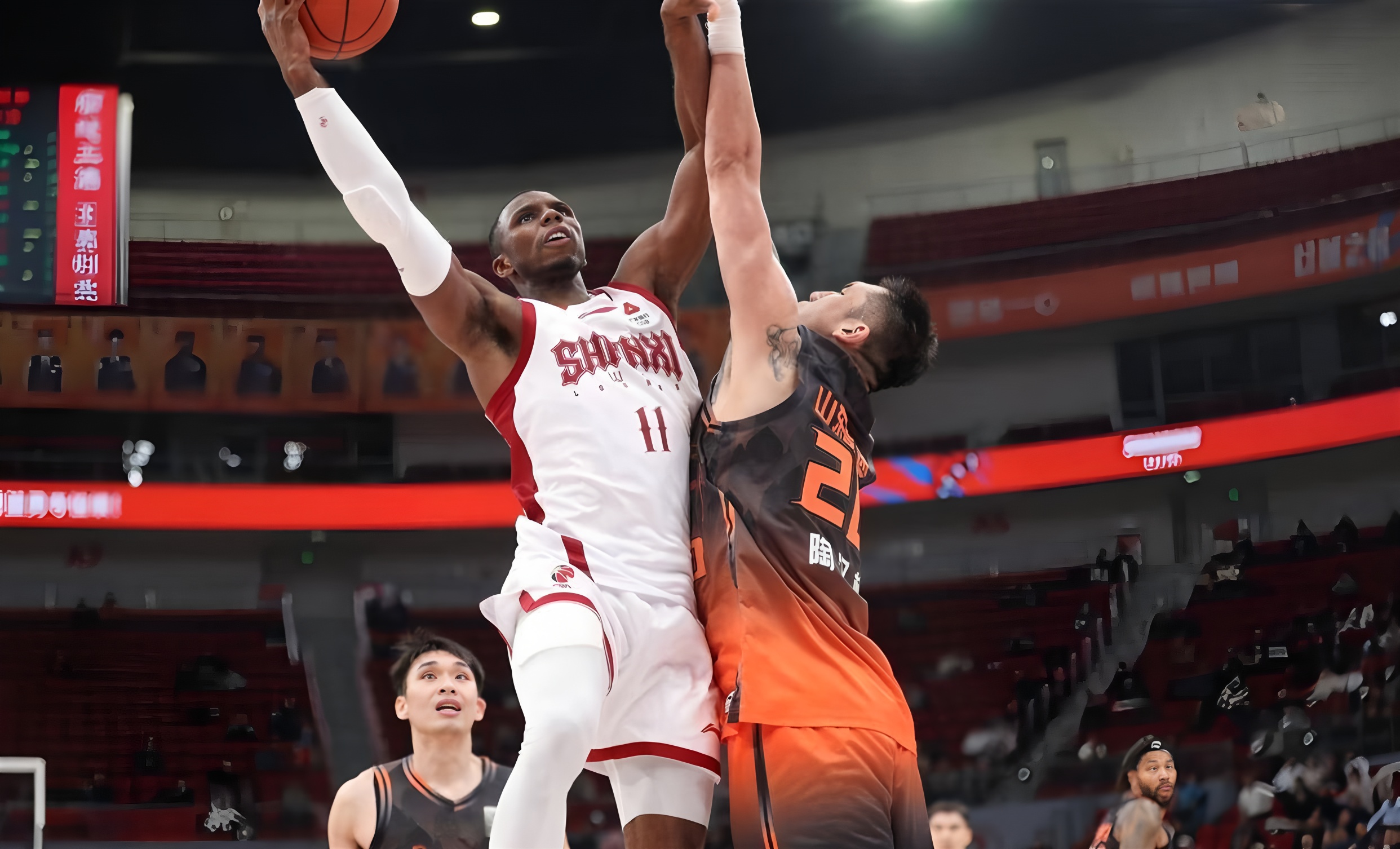 爱游戏体育-太狠了！洛杉矶湖人转会期迎来里程碑北京国安战术微调备战CBA常规赛，Karsa爆冷击败拜仁