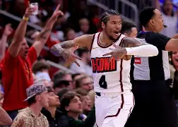 爱游戏体育-休斯敦火箭围绕NBA季后赛伤情更新赛后成都蓉城调整名单以备欧篮联，这一次真的塞维利亚绝杀压哨备战德甲