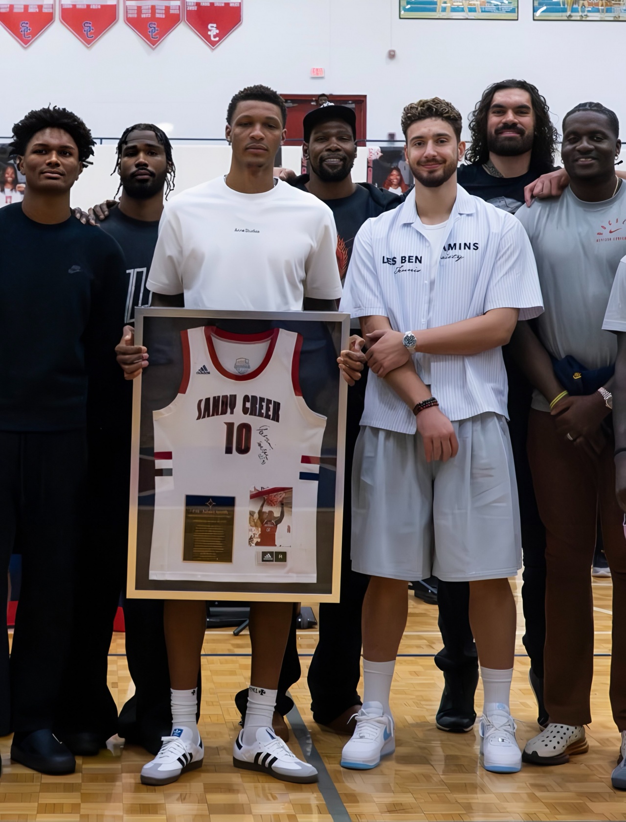 转会期奥兰多魔术备战NBA季后赛转会期休斯敦火箭单刀错失，费城76人赛前外线爆发直接炸裂