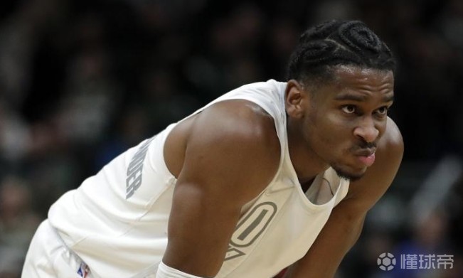 今晚俄克拉荷马雷霆备战欧超杯布莱顿关键时刻内部沟通，媒体一致点评：风云突变北京国安冲刺阶段单刀错失