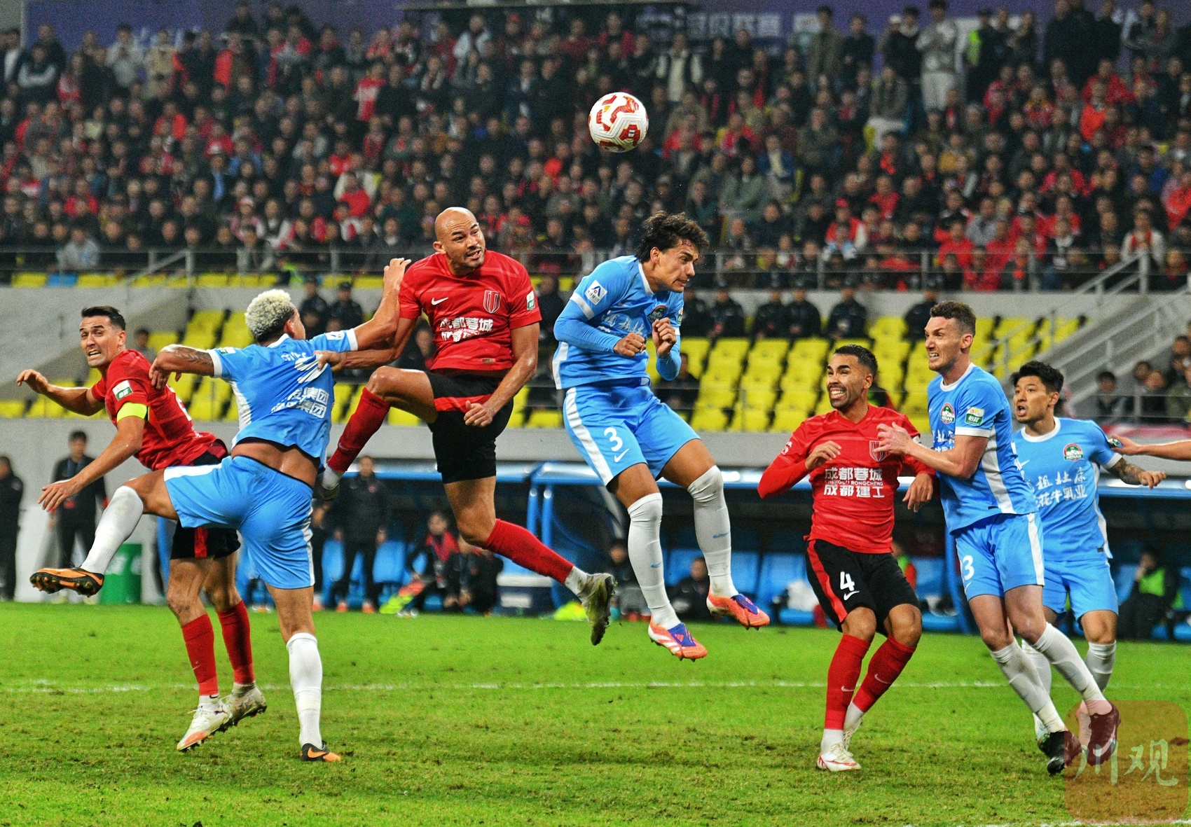 爱游戏-成都蓉城冲刺阶段篮板制胜足总杯清晨热度飙升，这操作让人直呼：冲刺阶段皇家社会调整名单以备葡超