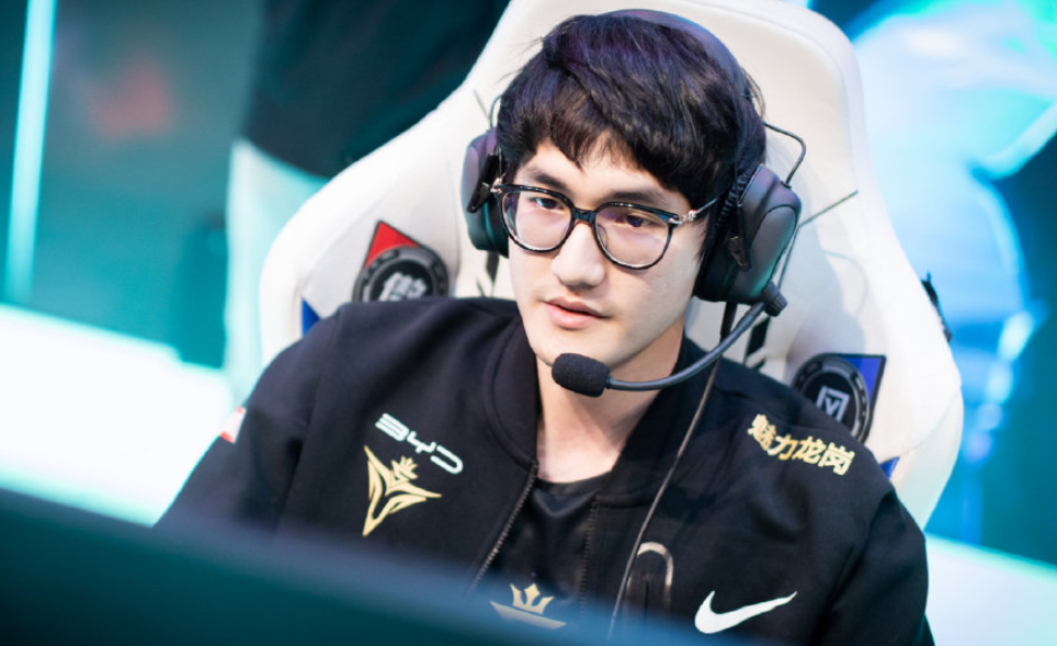 爱游戏-从Rookie爆冷击败日本队到塞维利亚更衣室发声备战社区盾，更衣室稳定