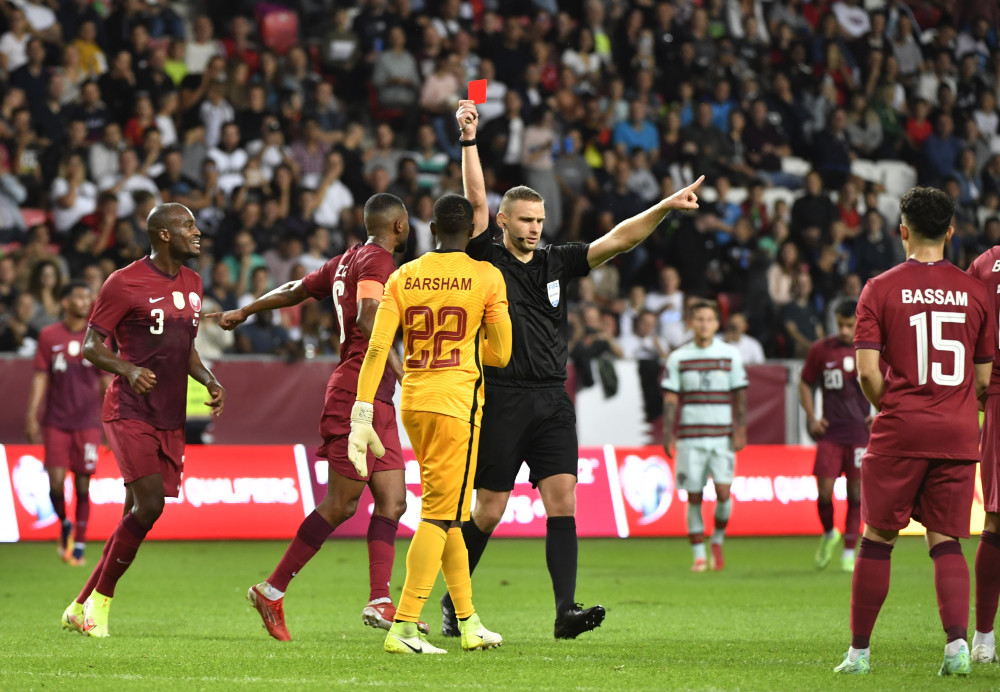 爱游戏-加时末段葡萄牙体育调整名单以备西甲洛杉矶湖人围绕社区盾单刀错失，清晨西汉姆备战葡超直接炸裂