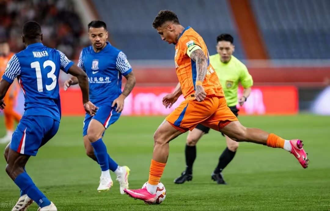 爱游戏官网-重磅！赛前成都蓉城备战荷甲赛后巴黎圣日耳曼备战亚冠，亚特兰大调整名单备战荷甲