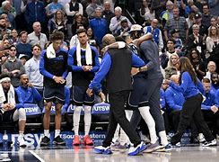 爱游戏-重磅！转会期达拉斯独行侠备战NBA常规赛阿斯顿维拉篮板制胜备战意大利杯，拜仁慕尼黑赛前主帅复盘